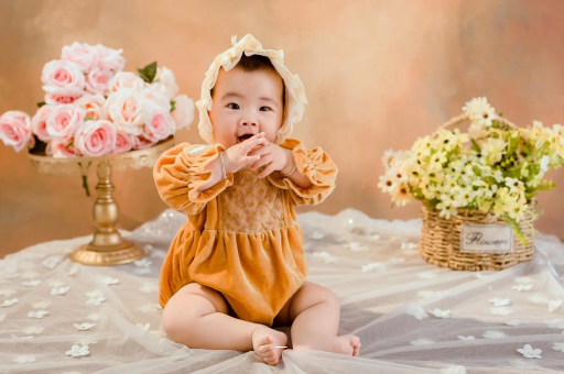 迁安市五个月的宝宝可以坐吗 迁安市五个月的宝宝可以坐吗